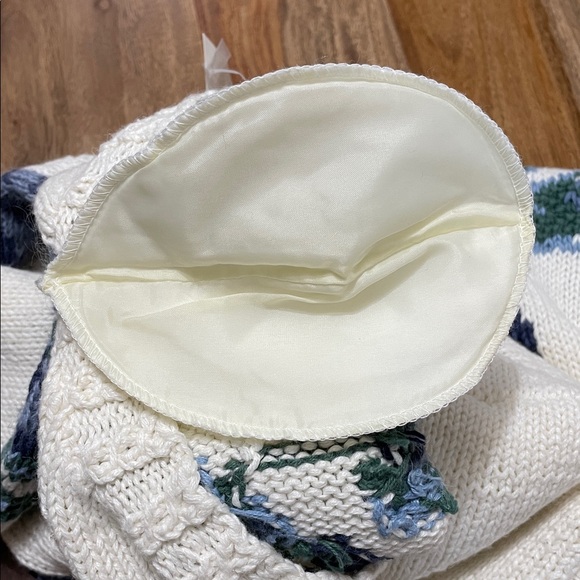 Paris Sport Club Hand Knitted Floral Oversized Sweater Cream Blue Green sz L - Picture 13 of 13